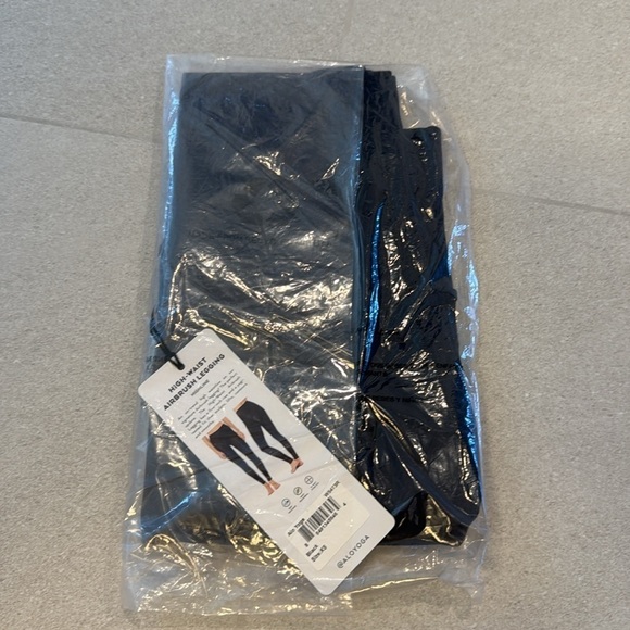 Alo Yoga High-Waist Airbrush Leggings! NWT - Picture 7 of 8